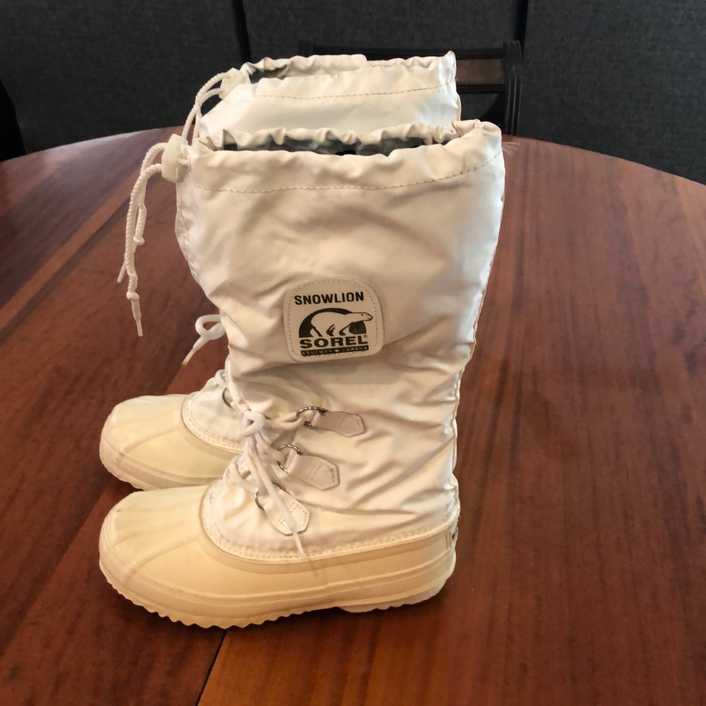 Sorel Snowlion, Size 6